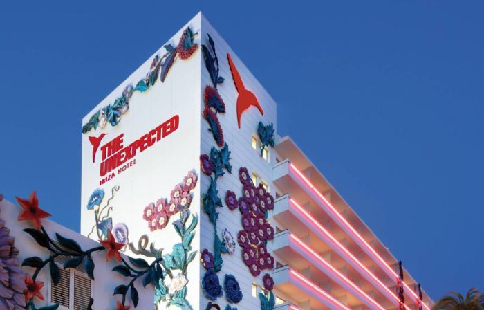 The Unexpected Ibiza Hotel - Ushuaïa Club entrance included