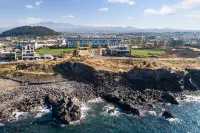 Uni Hotel Jeju - Mountain view