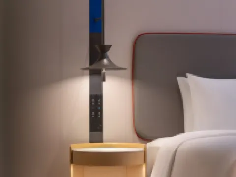 Holiday Inn Express Wuhan Jianghan Road Pedestrian Street โรงแรมในอู่ฮั่น