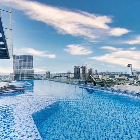 Luxcity Hotel & Apartment
