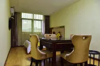 Q+ Treasure Palace Hotel