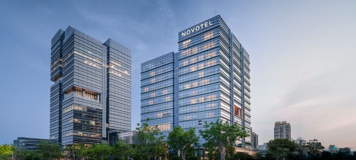 NOVOTEL XIAMEN DOWNTOWN Hotele w: Xiamen