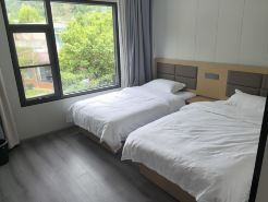 Jinzhu Lin Farm Stay