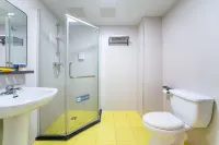 7 Days Hotel (Penglaige Street Dengzhou Road Market Branch, Penglai)‌ Hotels in Penglai Bus Station/Old City Area