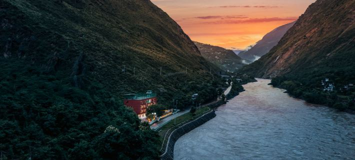 Kanshanshishan Riverside Garden Hotel (Danba Jiaju Cangzhai Branch) Hotels in Danba