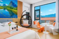 Milan • Serenity Haven Design Guesthouse (Nandan County Bus Terminal Jinfurong Plaza) Hotels in Nandan
