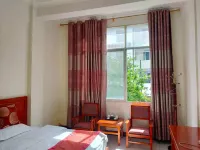 Changning Chenglong Hotel