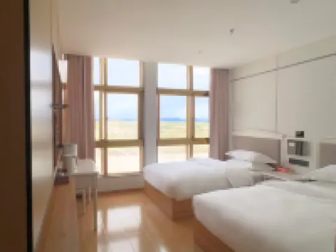 Shenshan Inn Center Hotel Hotels in Zhongba