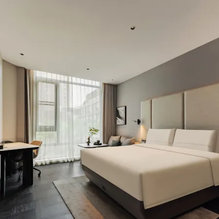 Atour Hotel (Wending Road), Xujiahui Center, Shanghai Отели рядом с достопримечательностью «Станция метро Xujiahui»
