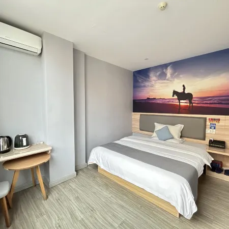Xingyi Chain Hotel (Huichang Drama Town)