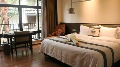 Just Stay Resort Hotels near Sanfu Tian Feiyi's Private Kitchen