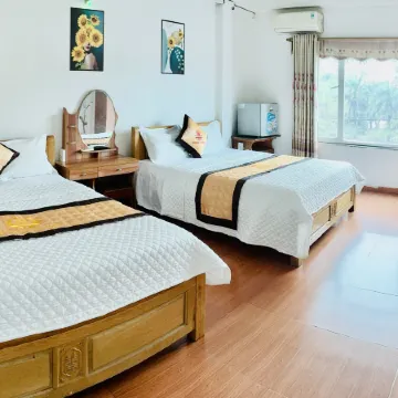 Van Anh Hotel Отели рядом с Аэропорт НойБай