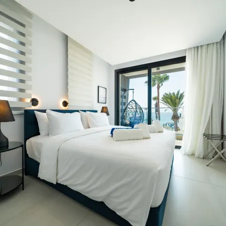 Waterside Sea View Apartments