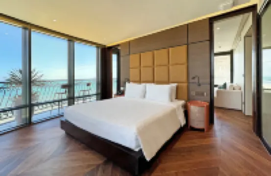 Holiday Beach Hotel Danang