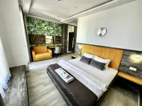 Hotel Del Medio Hotels in 