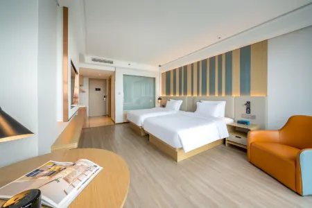 G Dimension Esports Hotel (Shaoxing East Station Wanhe City Branch) Отели рядом с достопримечательностью «Zhejiang Construction Vocational and Technical College (Shangyu Campus)»