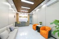 Xiamen Emerald Star Hotel (Xiamen North Station North Square)