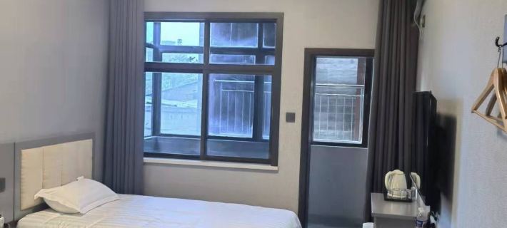 Ruixiang Hotel Hotele w: Xin'an