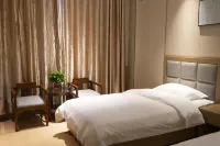 Xinyang Yugang Hotel (Xinyang Railway Station Store)