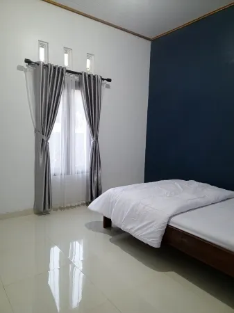Gemi Homestay Magelang Отели в г. Mertoyudan