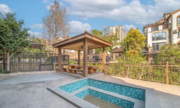 Huizhou Nankunshan hot spring villa