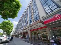 鑫鉑國際公寓（中山泰豐商業中心小欖高鐵站店） 小欖站附近的飯店