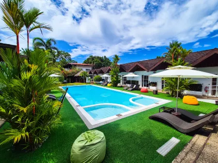 SunzEn Palawan, Resort (Sunz en Coron Resort) Отели рядом с достопримечательностью «Гора Тапяс»