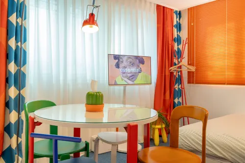 Stay Loop Stay Loop Cozy two-room stay in the center of Seoul, luggage storage available