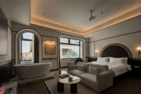 Fanhua Hotel (Dingzhou Chongwen Street)