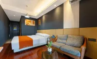 Yuanxu Apartment (Jiangmen Station Darongcheng Branch) - Airport Shuttle