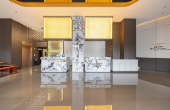 Huayue Fengxiang Hotel