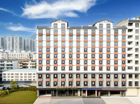 IMPERIAL DRAGON BAY MANDALA HOTEL