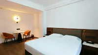 민칭 치위안 호텔