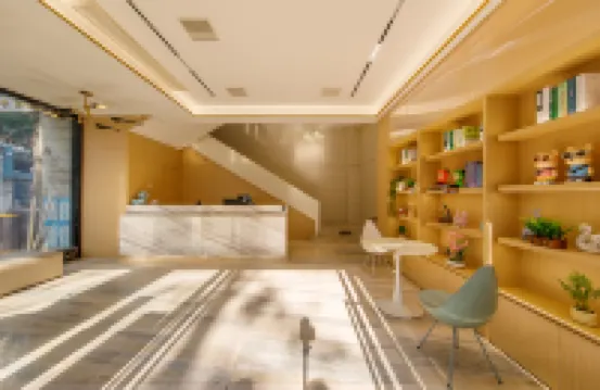 Huanman Hotel (Nanjing Confucius Temple Qinhuai River)