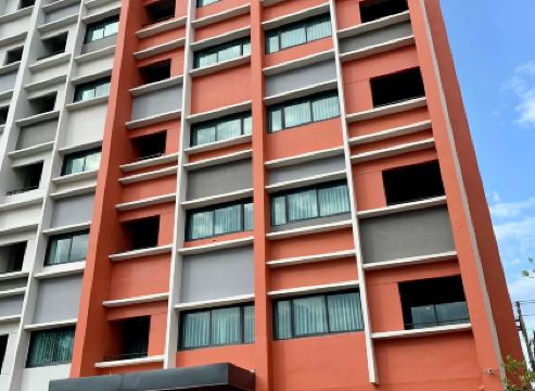 โรงแรม คอส สนามบิน สุวรรณภูมิ ร่มเกล้า