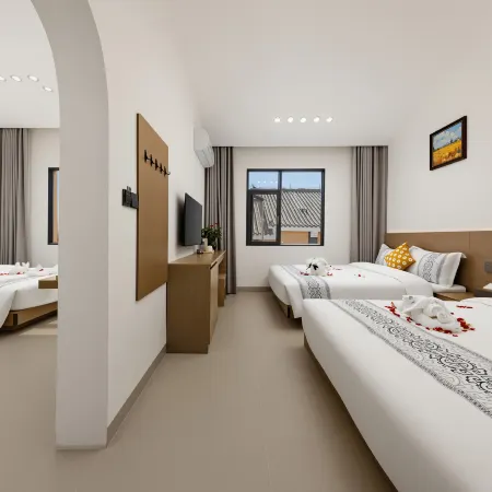 Clear Bay Inn (Guanglong Town)