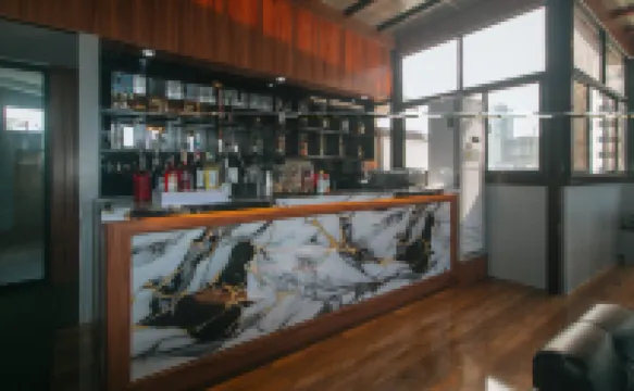 RedDoorz Plus @ Canley Residential