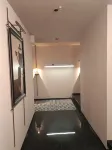 Tongqi Lanting Hotel (Fucheng District Yuewang Tower)