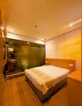 Qianhu Hotel (Yanping Jiufengshan Park)