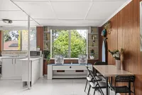 Private & Comfortable Rooms – Steps from Bus Stop