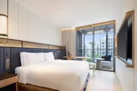 Varel Singapore, a Tribute Portfolio Hotel - Infinity Pools