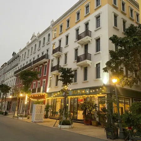 SUNNY HOTEL Отели в г. Халонг