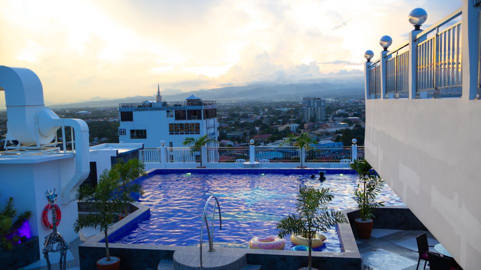 Stylish 1 Bedroom Unit at White Tower in the heart of Angeles City