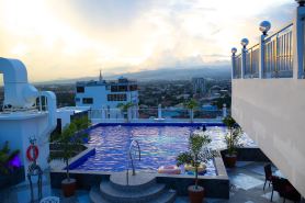 Stylish 1 Bedroom Unit at White Tower in the heart of Angeles City