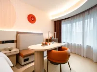 Orange Hotel (Guangzhou Tianhe Olympic Sports Center Branch) Các khách sạn gần Hoàng Thôn