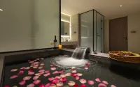 Guanlan Hot Spring Resort B&B - 온천