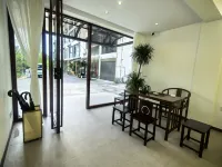 Creekside Mountain Lodge (Huangguoshu Scenic Area Ticketing Center)