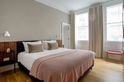 Native Bank Hotels in London
