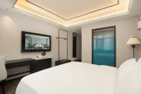 EZZI Hotel (Zhengzhou Longhu Senda College of Economics and Trade Management)