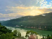 Changyang Manxin Hotel (Qingjiang Gallery)